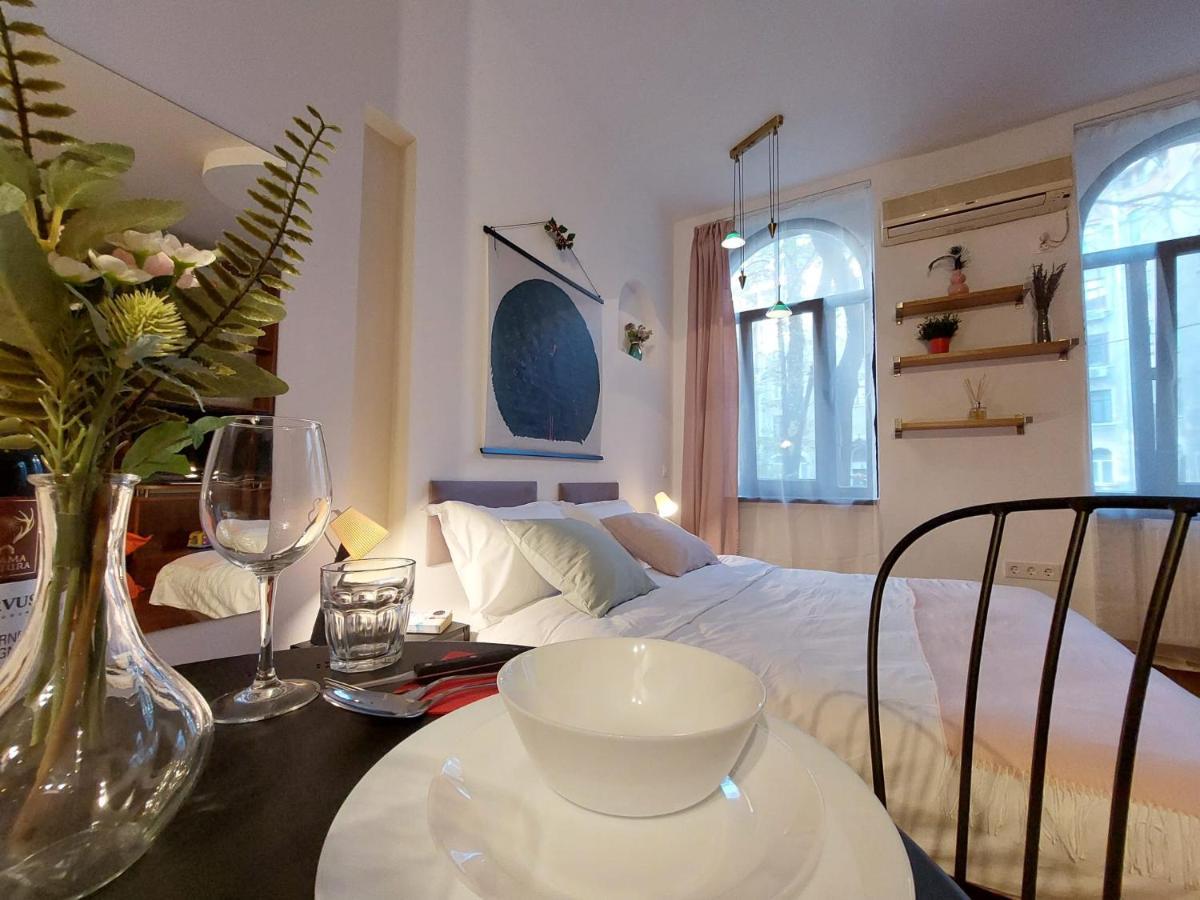 Sweet Dreams Suites Cosy Studio Piata Romana Boekarest Buitenkant foto