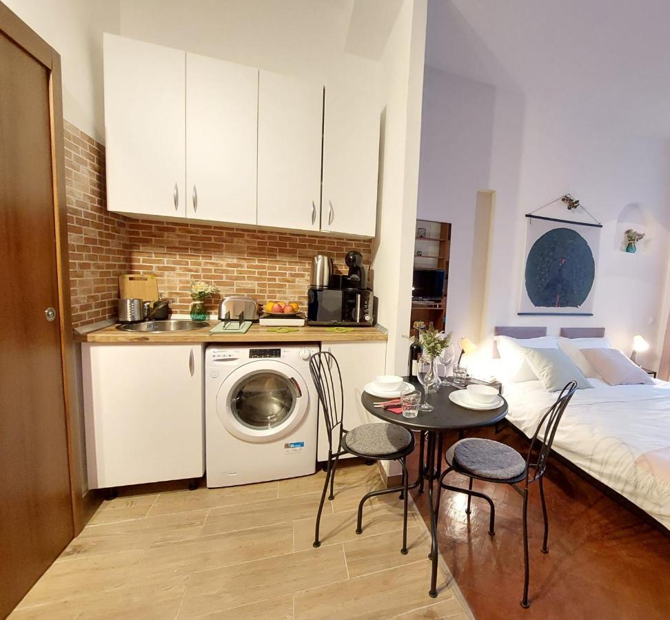 Sweet Dreams Suites Cosy Studio Piata Romana Boekarest Buitenkant foto