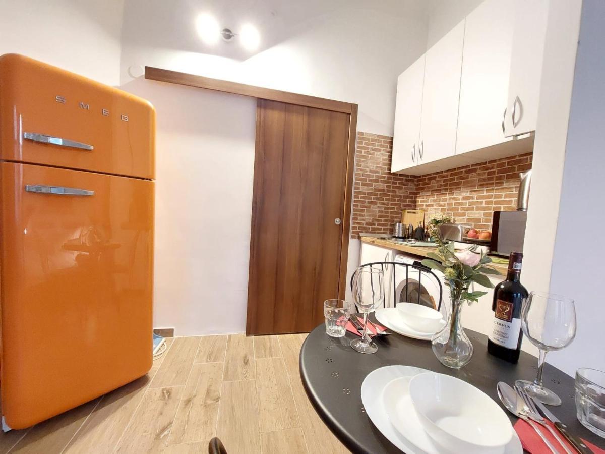 Sweet Dreams Suites Cosy Studio Piata Romana Boekarest Buitenkant foto