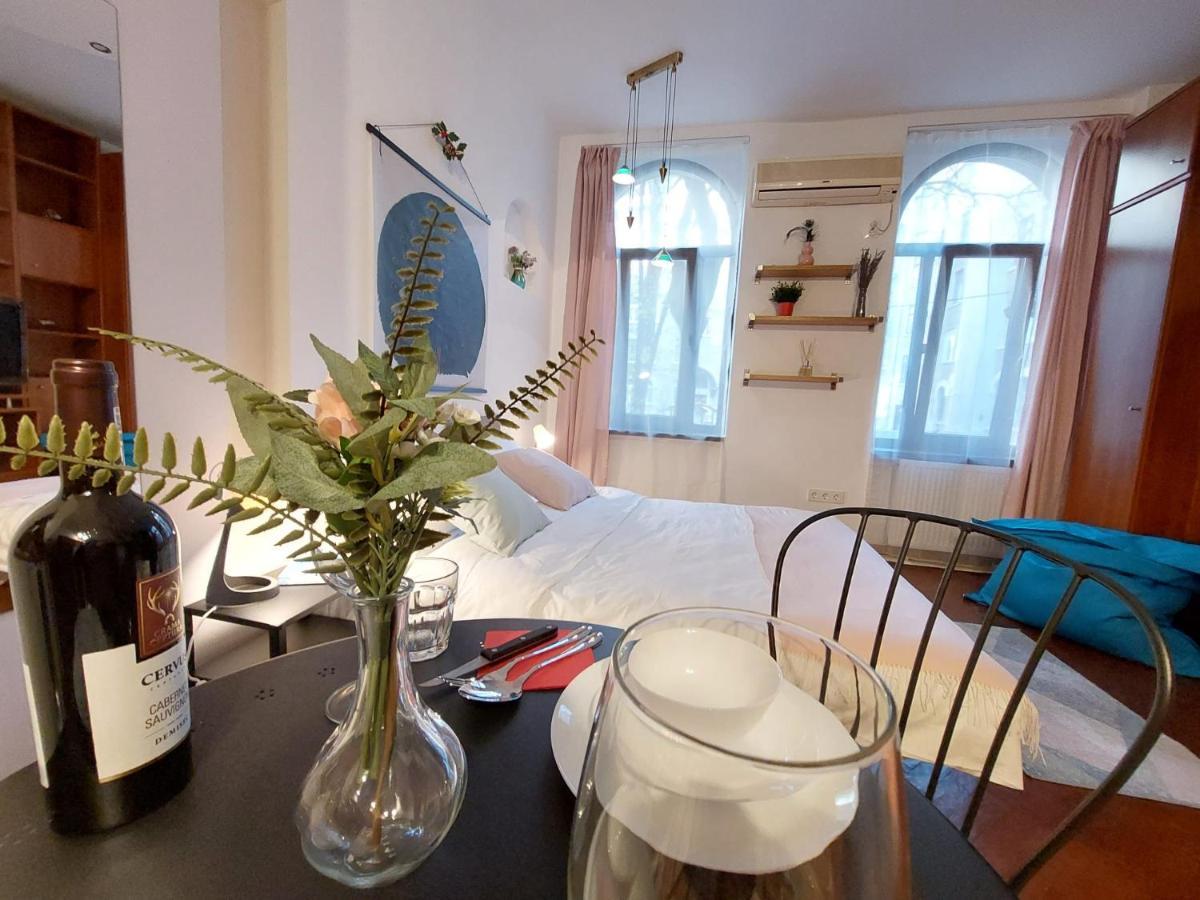 Sweet Dreams Suites Cosy Studio Piata Romana Boekarest Buitenkant foto